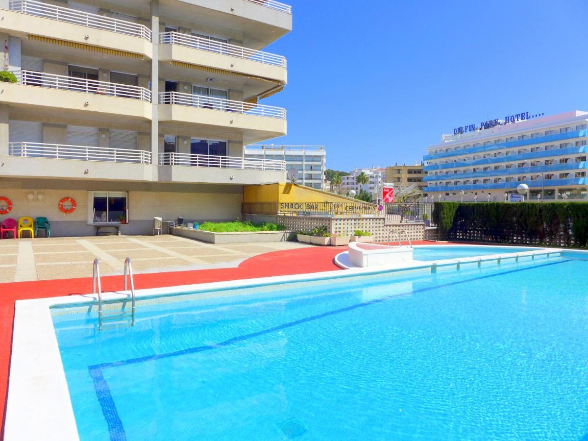 Rentalmar Zahara Family Suites Salou Exteriör bild