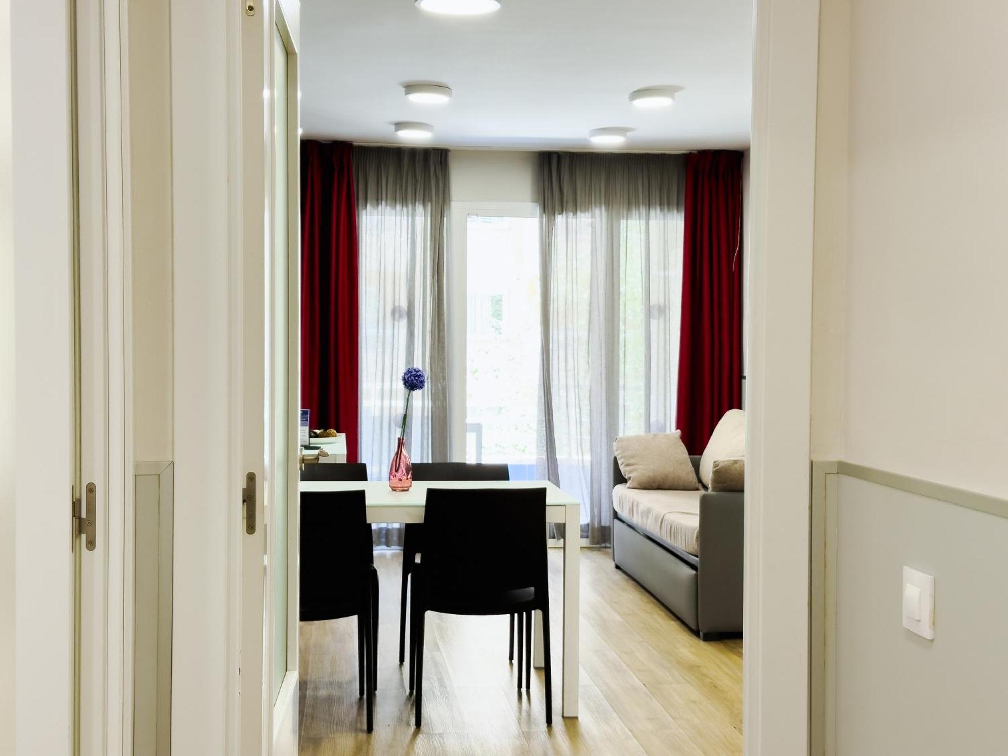 Rentalmar Zahara Family Suites Salou Exteriör bild